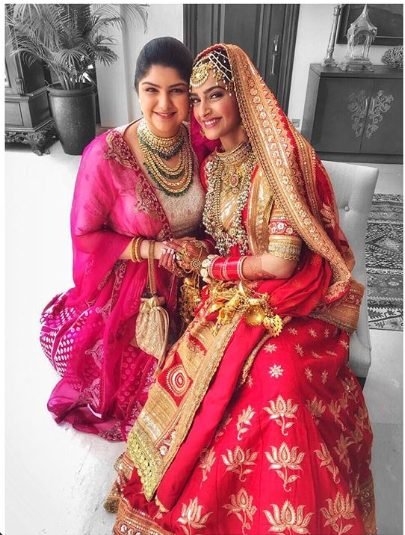 Anshula Kapoor with Sonam Kapoor