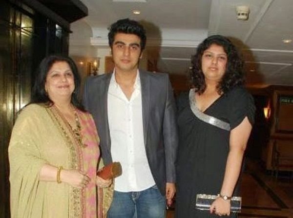 Anshula Kapoor with her brother Arjun Kapoor & mother Mona Shourie