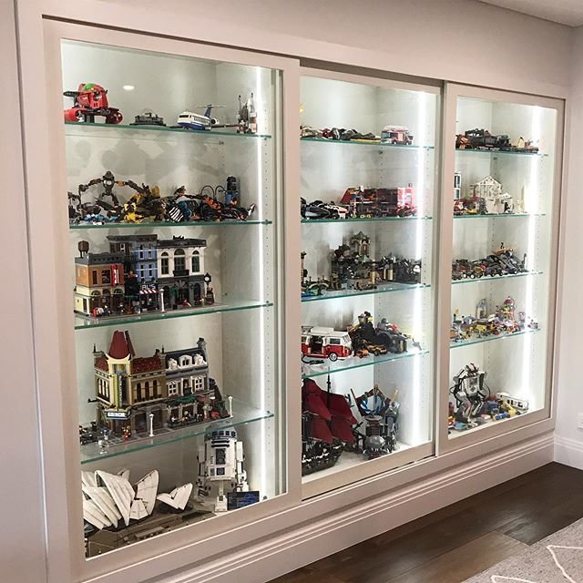 The Guide to Display Cases for the Perceptive Collector