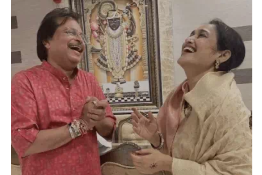 Raksha Bandhan Reunion: Asit Modi Ties Rakhi with Disha Vakani After Years