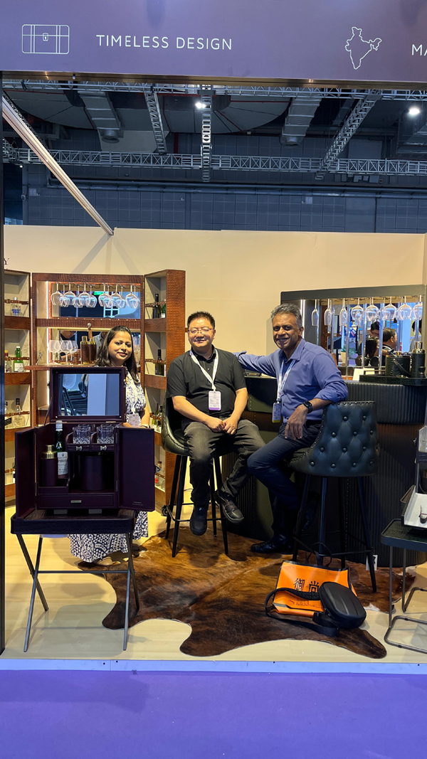 Three-Sixty Leather | A Reporter Live