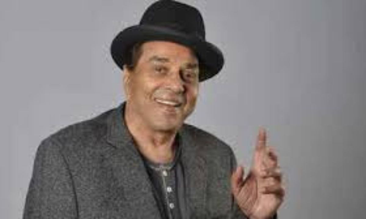Dharmendra Legendary Bollywood star passed away at 89