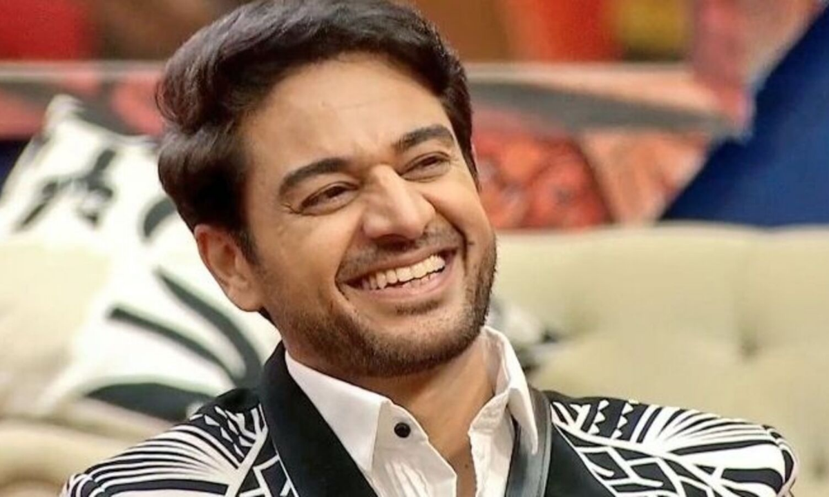 Bigg Boss 19 Winner: Gaurav Khanna Lifts the Trophy