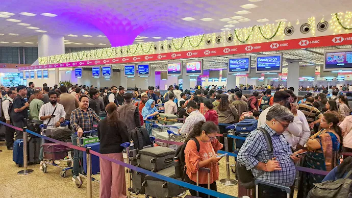 IndiGo Crisis: 450 Flights Cancelled, Normalcy Still Delayed